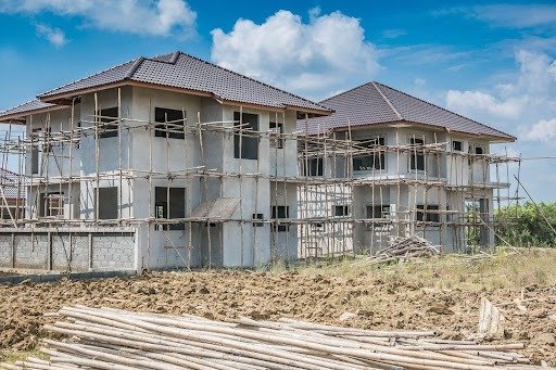 Ready-to-Move vs Under-Construction Duplex Homes